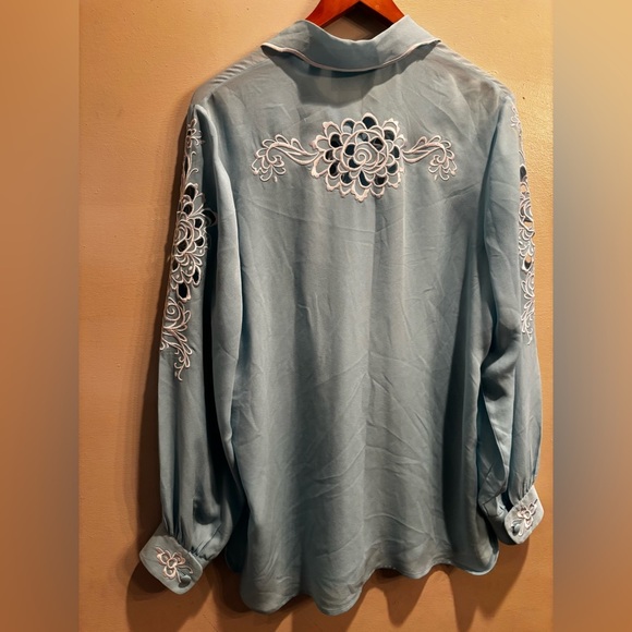 Bob Mackie Light Blue Wearable Art Shirt cut-out medium silk elegant western - Picture 8 of 14